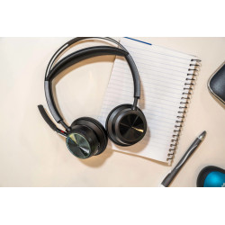POLY Micro-casque Voyager Focus 2 USB-C avec base de chargement