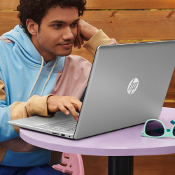HP/17-cn2139nf/17.3FHD/i7-12U/16/512/W11