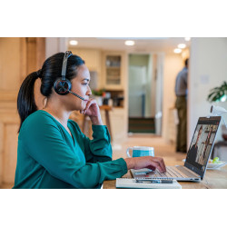 POLY Micro-casque Voyager Focus 2 USB-A Certifié Microsoft Teams