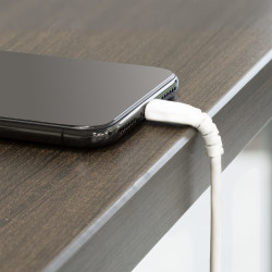 StarTech.com Câble USB-A vers Lightning Blanc Robuste 2m - Câble de Charge/Synchronisation de Type A vers Lightning en Fibre 