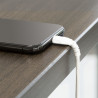 StarTech.com Câble USB-A vers Lightning Blanc Robuste 2m - Câble de Charge/Synchronisation de Type A vers Lightning en Fibre 