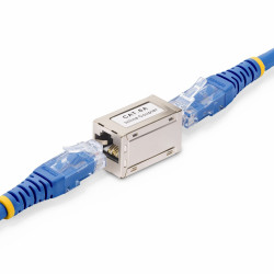 StarTech.com Coupleur RJ45 Blindé, Coupleur en Ligne Cat6a, Coupleur RJ45 Femelle vers Femelle (F/F) Brochage T568B, Extension