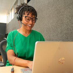 POLY Micro-casque Blackwire 8225 stéréo USB-C certifié Microsoft Teams + adaptateur USB-C/A