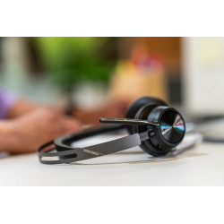 POLY Micro-casque Voyager Focus 2 USB-C avec base de chargement
