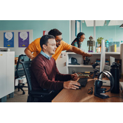 POLY Micro-casque Voyager Focus 2 USB-C avec base de chargement