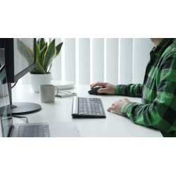 Targus EcoSmart AKB868UK clavier Universel Bluetooth QWERTY Anglais britannique Noir