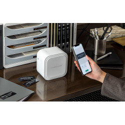 Brother PT-P910BT - Etiqueteuse P-touch CUBE Pro rechargeable et connectable en Bluetooth