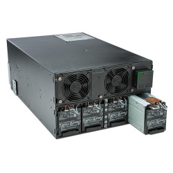 APC Smart-UPS On-Line SRT8KRMXLI - 8kW/VA, 6x C13 + 4x C19 + sortie monophasée câblée, montable en rack, NMC intégré