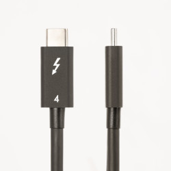 StarTech.com Câble Thunderbolt 4 de 50cm - 40Gbps - 100W Power Delivery - Vidéo 4K/8K - Cordon Thunderbolt Certifié par Inte